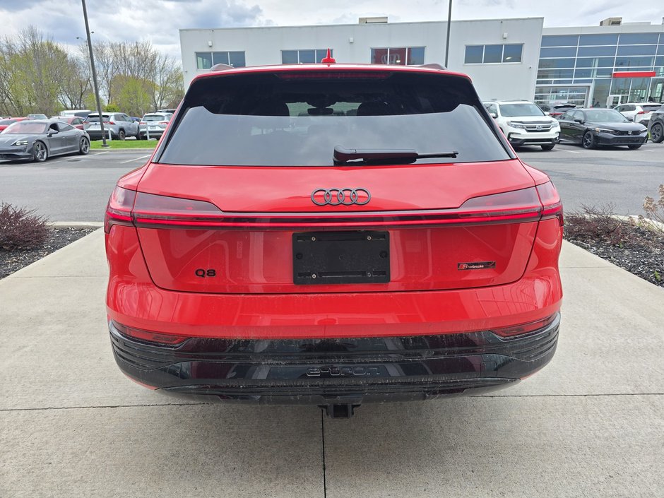 Audi Q8 e-tron COMME UN NEUF ! 2024-4