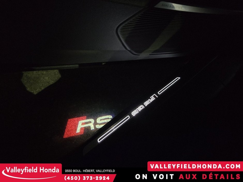 Audi RS Q8 591 HP QUATTRO - BLACK OPTICS PACKAGE 2022-32