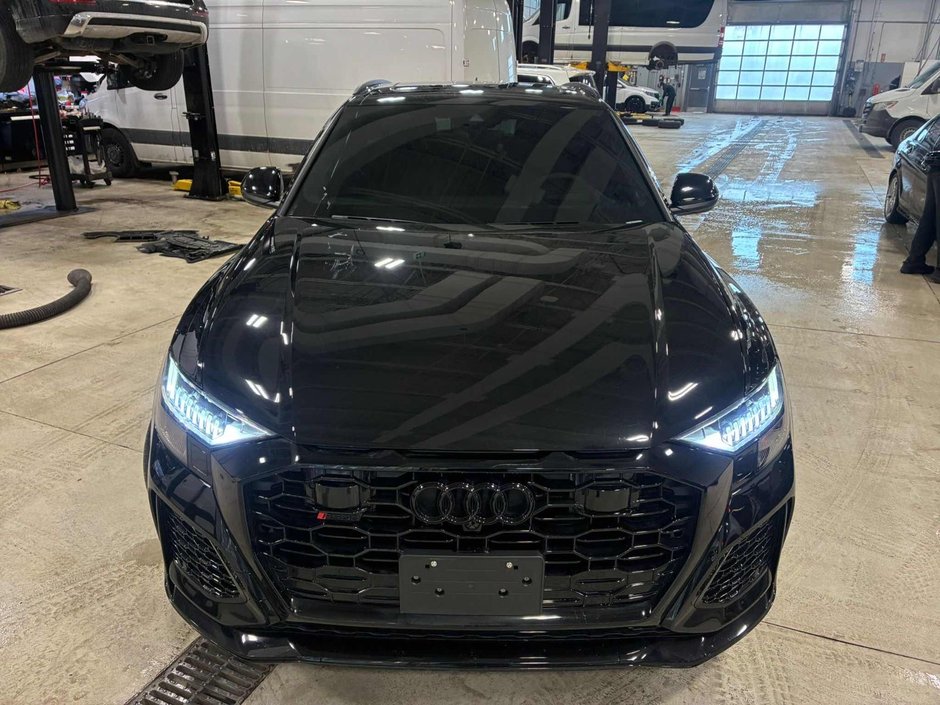 Audi RS Q8 591 HP QUATTRO - BLACK OPTICS PACKAGE 2022-1