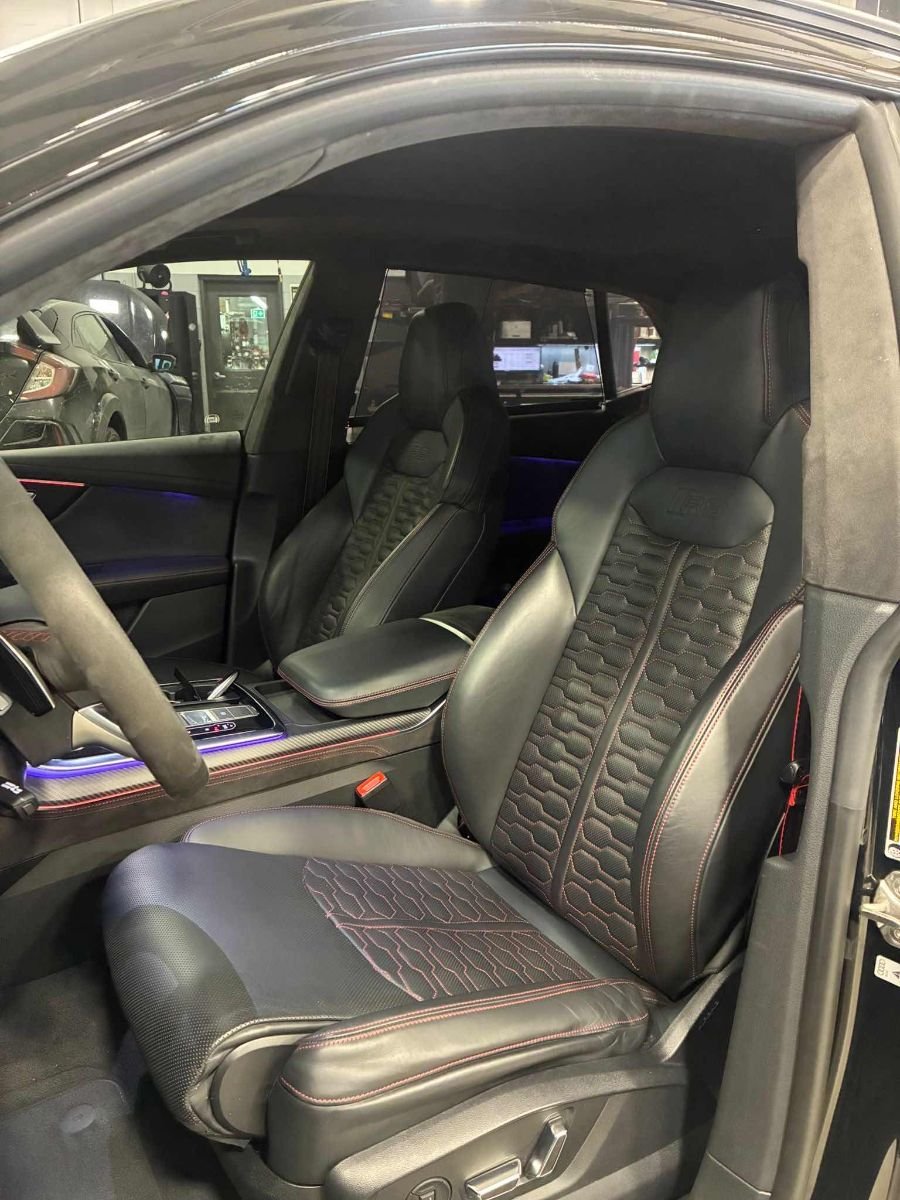 Audi RS Q8 591 HP QUATTRO - BLACK OPTICS PACKAGE 2022-6