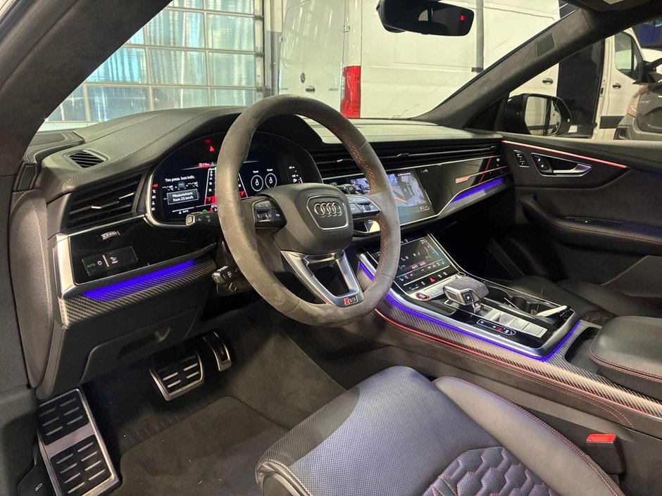Audi RS Q8 591 HP QUATTRO - BLACK OPTICS PACKAGE 2022-5