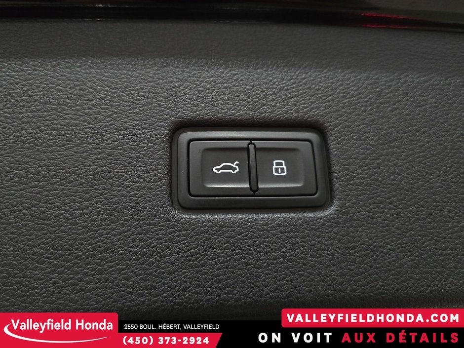 Audi RS Q8 591 HP QUATTRO - BLACK OPTICS PACKAGE 2022-11