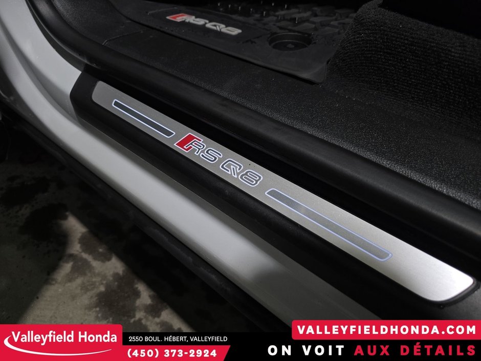 Audi RS Q8 Black Optics Package - Pneus 23po 2023-16