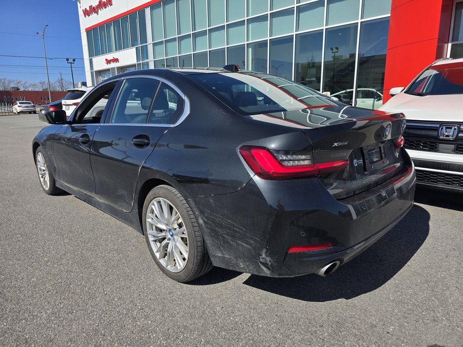 2024 BMW 3 Series 330e xDrive-8