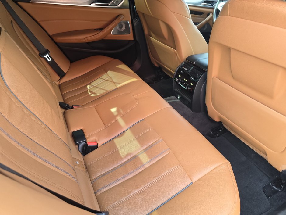 2017 BMW 5 Series 540i xDrive M 335hp-10