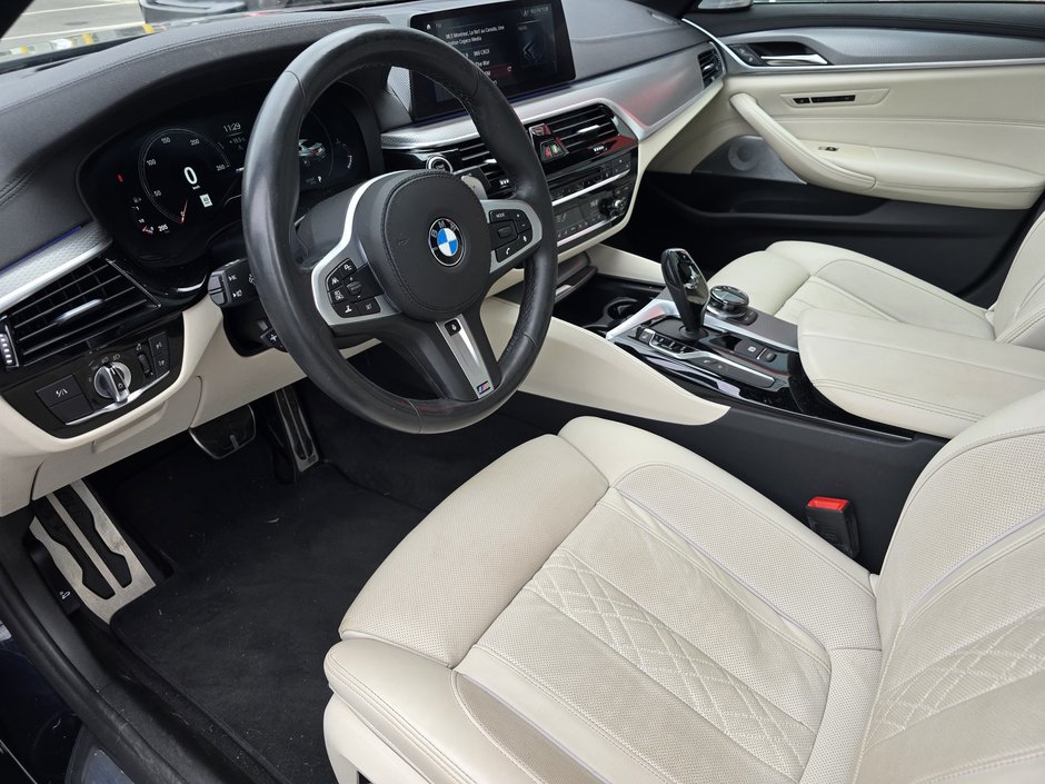 BMW 5 Series M550i xDrive 456 CHEVAUX CUIR BLANC TOIT OUVRANT 2019-9