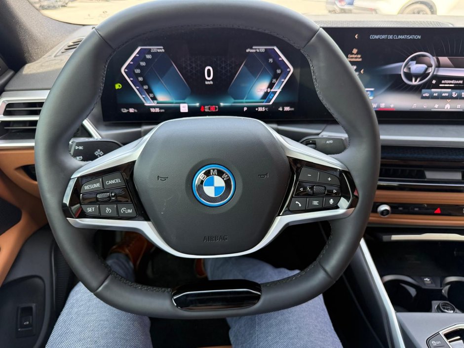 2025 BMW i4 eDrive40 COGNAC INTERIOR-10