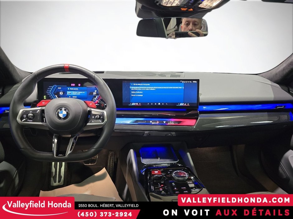 BMW M5 V8 4.4L TWIN TURBO HYBRIDE 717HP ET 738LB COUPLE 2025-14