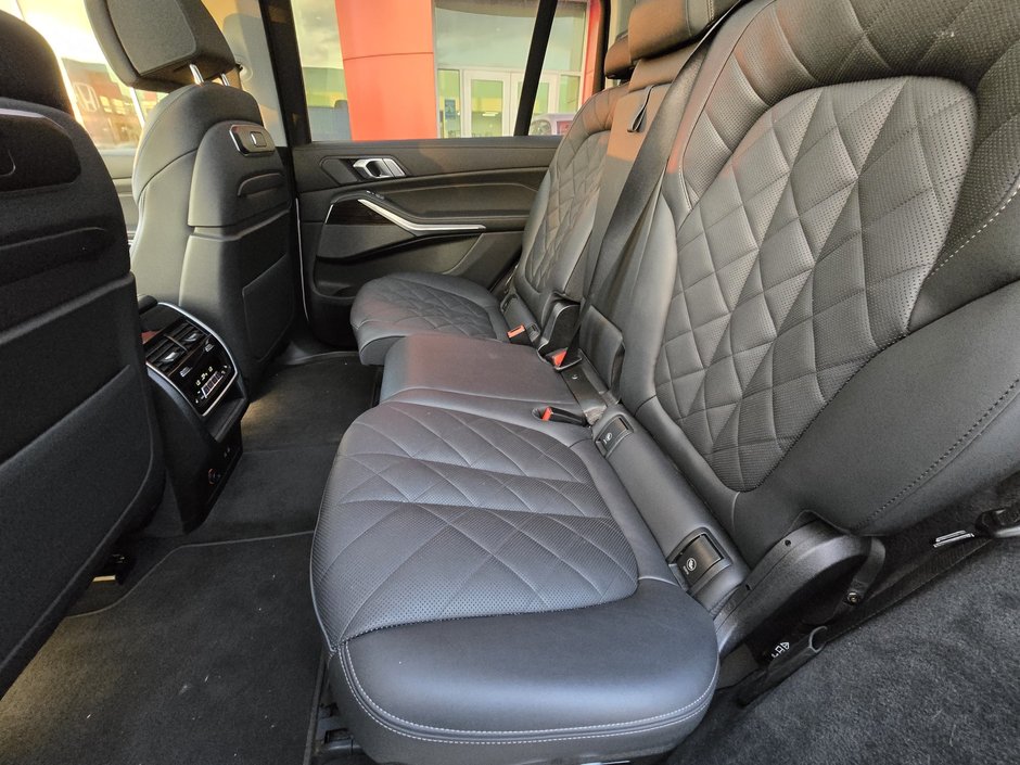 2023 BMW X7 XDrive40i 375HP-8