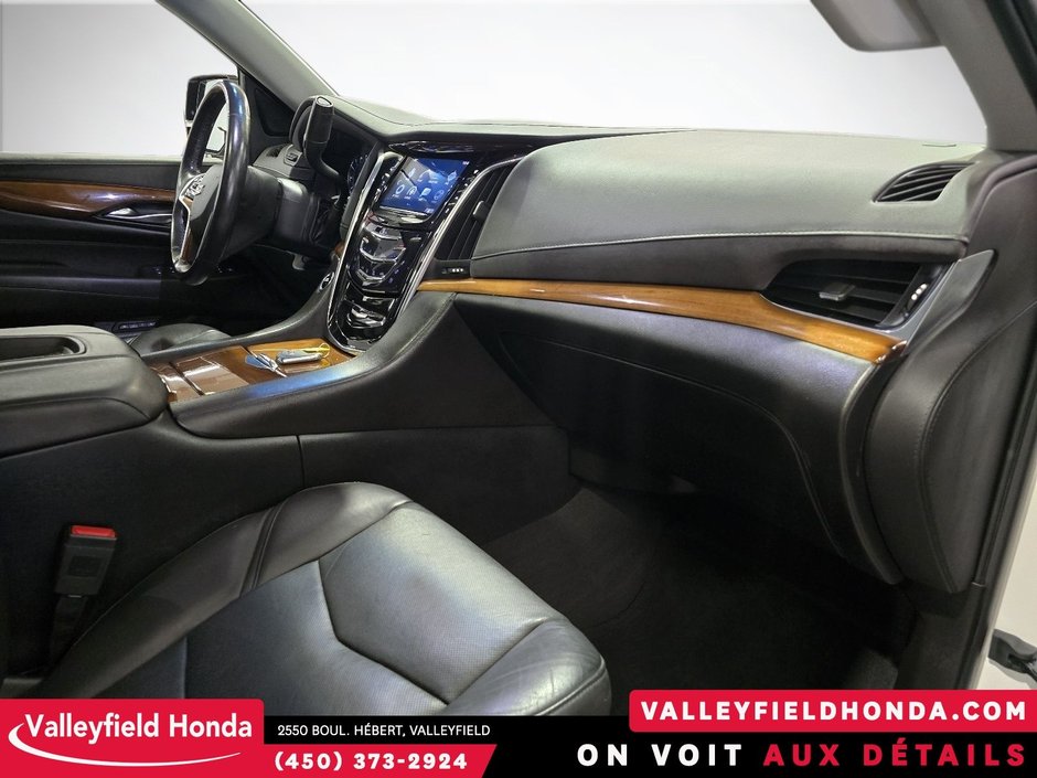 2016 Cadillac Escalade ESV Luxury Collection-3