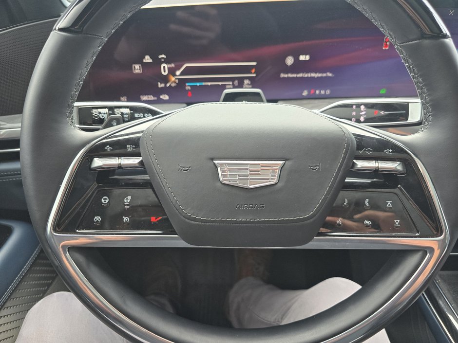 Cadillac Escalade IQ Sport 2 740 KM D'AUTONOMIE 2025-16