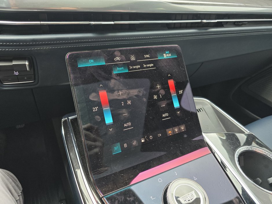 Cadillac Escalade IQ Sport 2 740 KM D'AUTONOMIE 2025-15