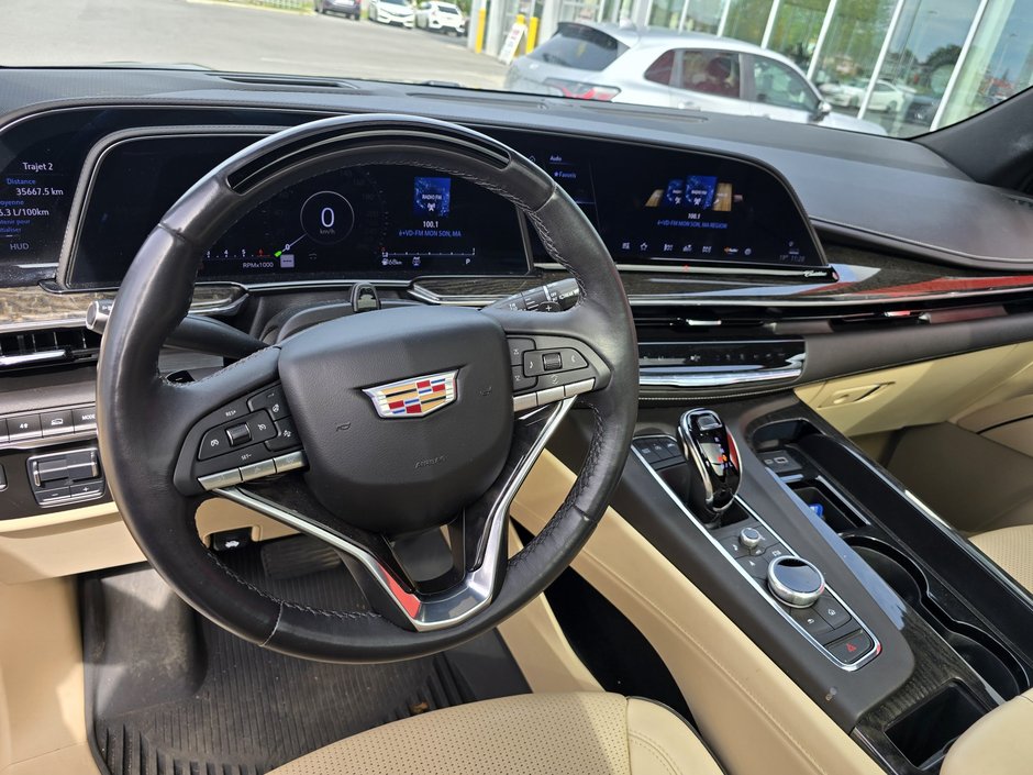 2024 Cadillac Escalade 4WD Premium Luxury-7