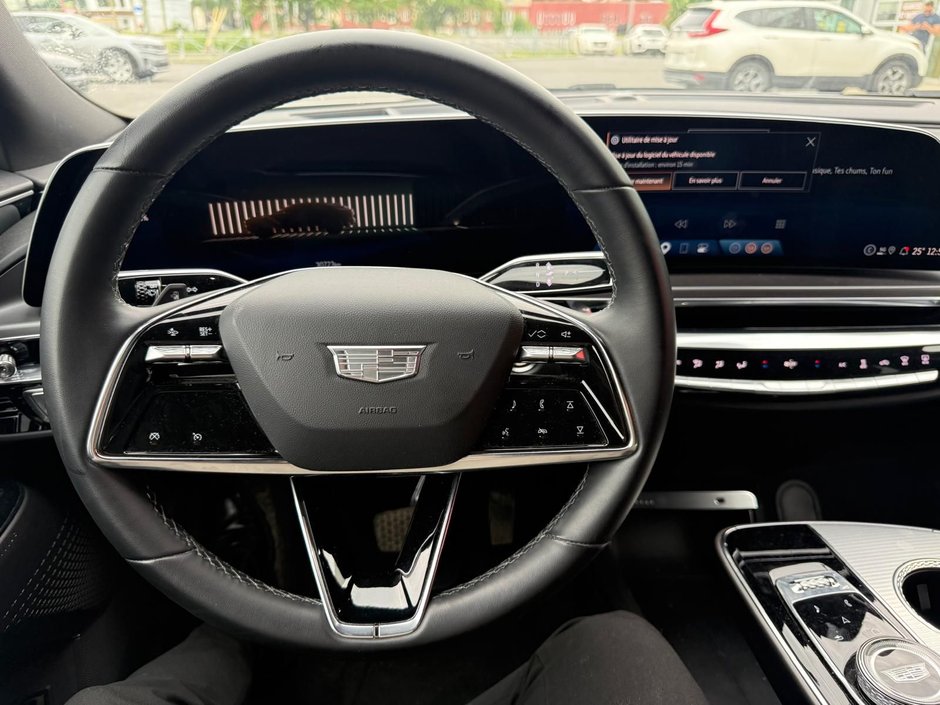 2024 Cadillac LYRIQ Tech-9