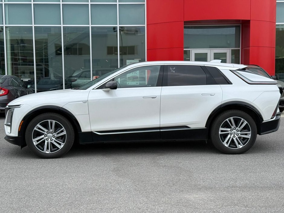 2024 Cadillac LYRIQ Tech-7