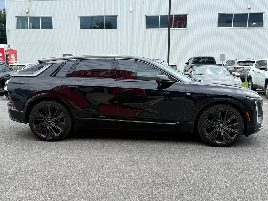 2024 Cadillac LYRIQ Sport-3