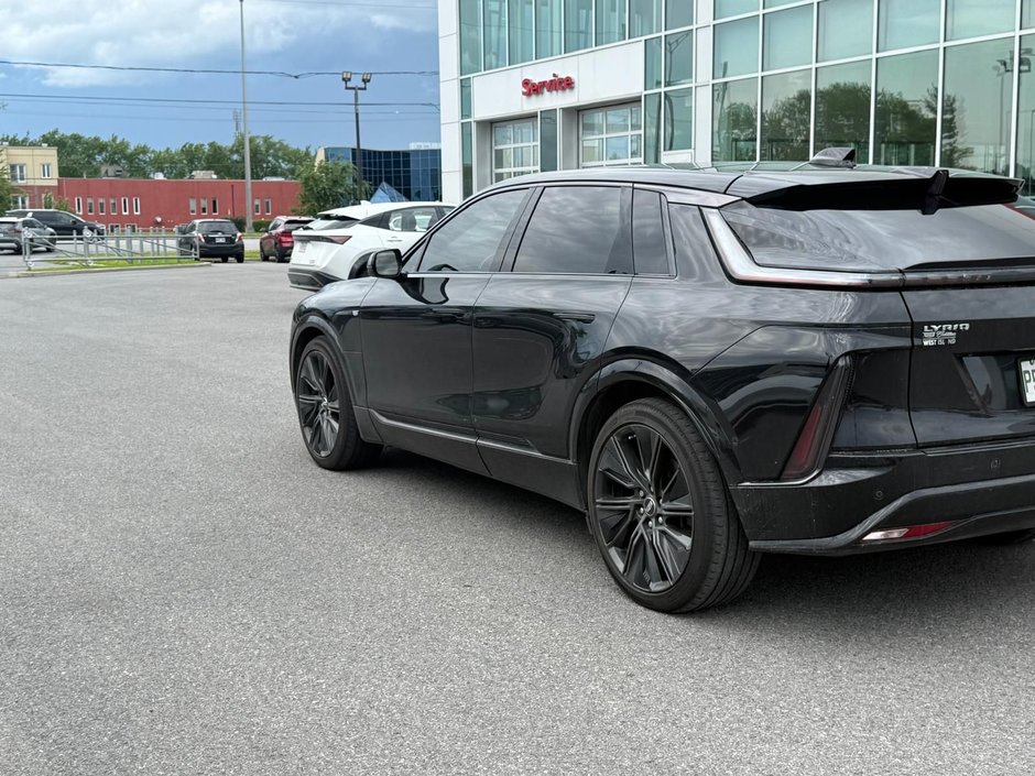 2024 Cadillac LYRIQ Sport-5