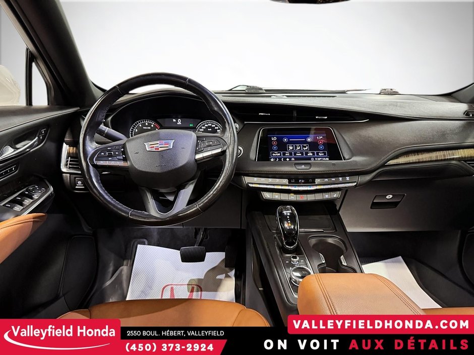 Cadillac XT4 AWD Premium Luxury CUIR TOIT PANORAMIQUE MAGS 2020-13