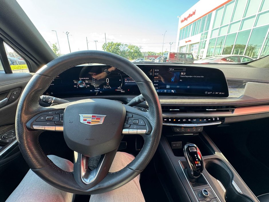 Cadillac XT4 AWD Sport Nouveau modele 2024-10