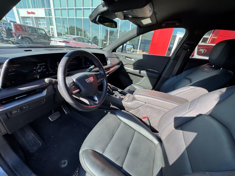 Cadillac XT4 AWD Sport Nouveau modele 2024-8