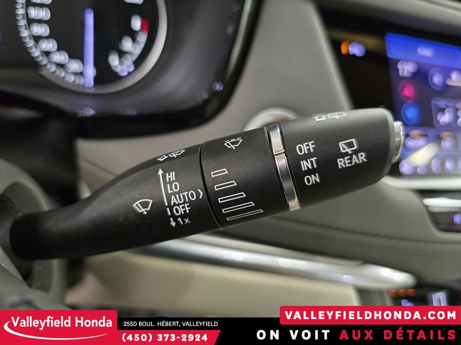 2023 Cadillac XT5 AWD Premium Luxury TOIT PANORAMIQUE NAVIGATION-23