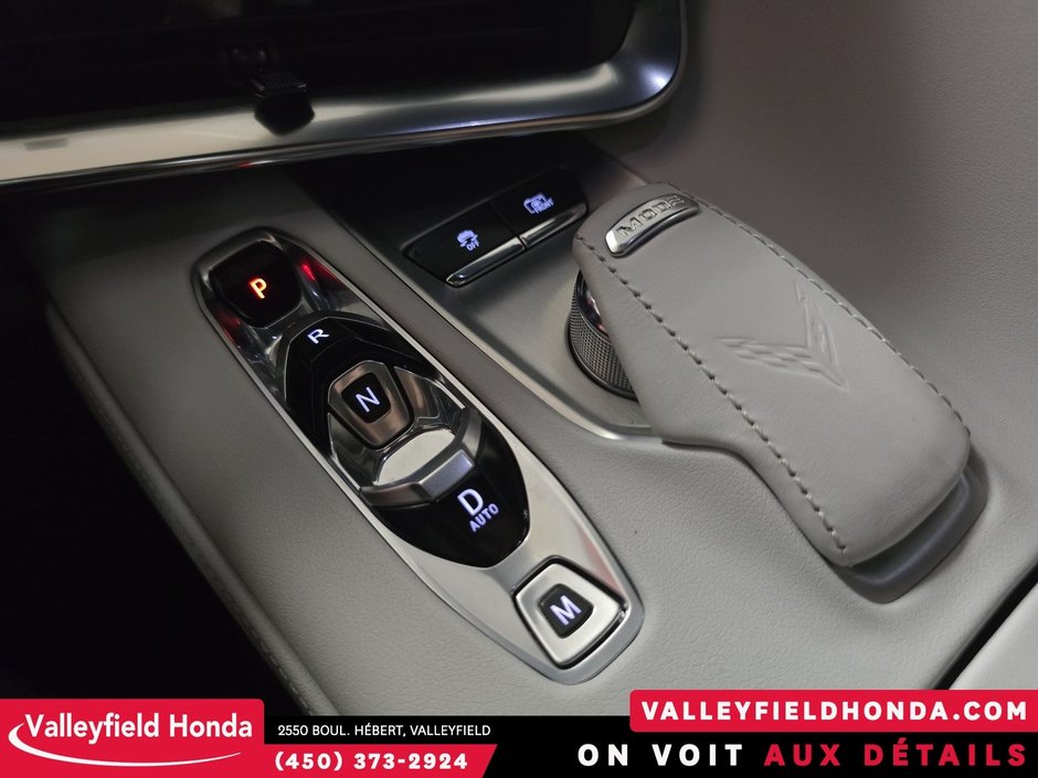 2023 Chevrolet Corvette 2LT 490 HP BOSE AUDIO CUIR BLANC-28