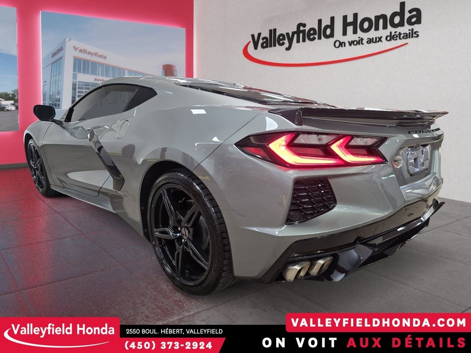 2023 Chevrolet Corvette 2LT 490 HP BOSE AUDIO CUIR BLANC-8