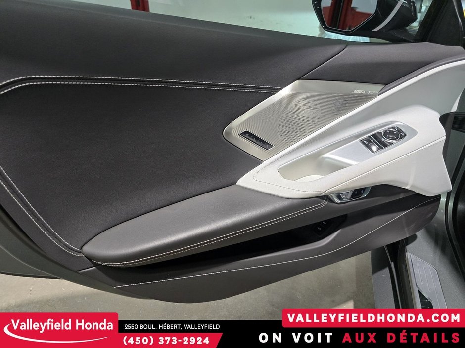 2023 Chevrolet Corvette 2LT 490 HP BOSE AUDIO CUIR BLANC-18