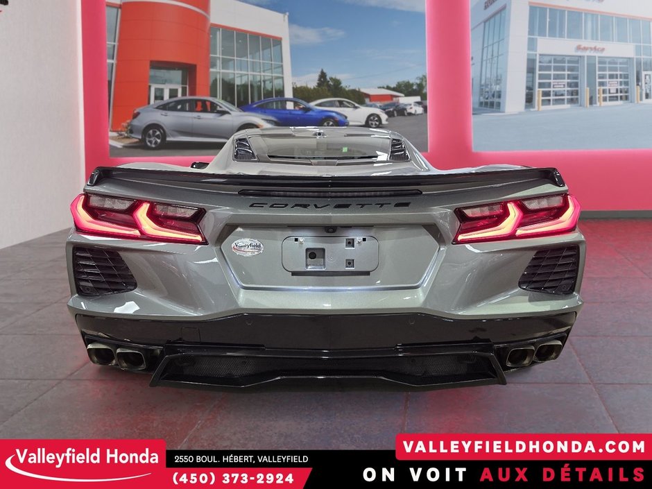 2023 Chevrolet Corvette 2LT 490 HP BOSE AUDIO CUIR BLANC-7