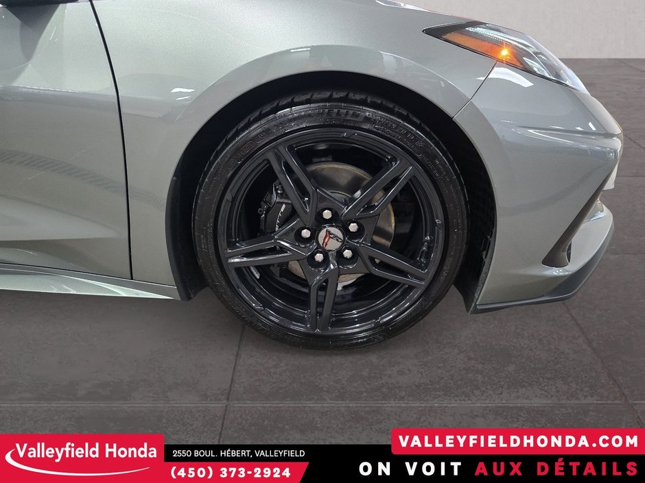 2023 Chevrolet Corvette 2LT 490 HP BOSE AUDIO CUIR BLANC-11