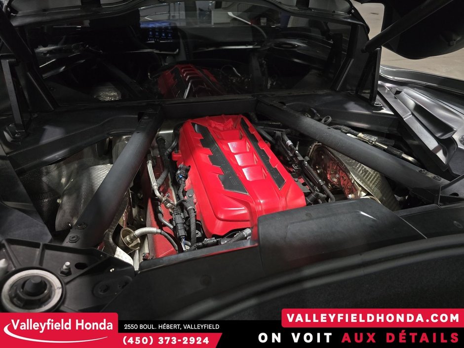 2023 Chevrolet Corvette 2LT 490 HP BOSE AUDIO CUIR BLANC-12