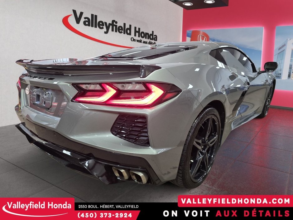 2023 Chevrolet Corvette 2LT 490 HP BOSE AUDIO CUIR BLANC-6
