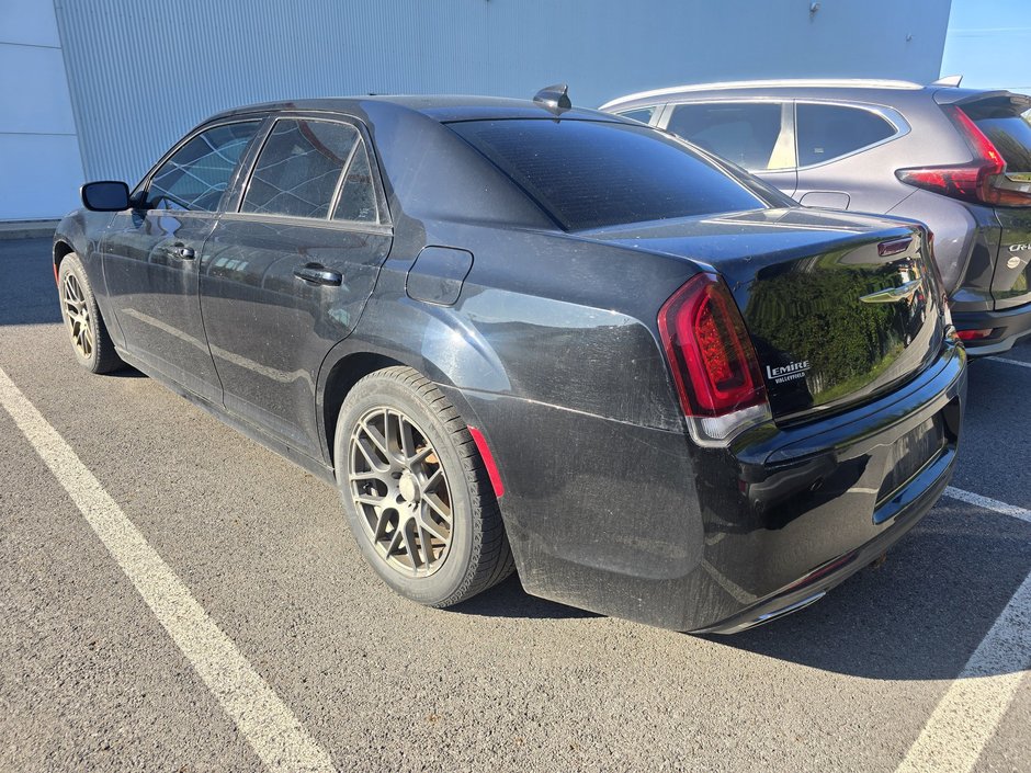 2019 Chrysler 300 S-2