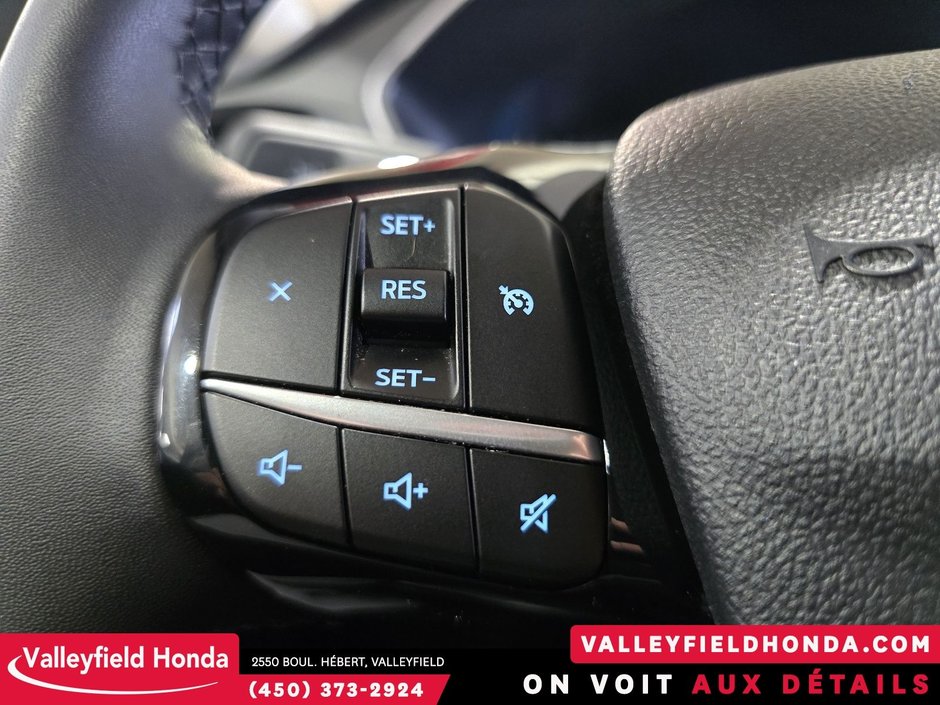 Ford Escape SEL Hybrid AWD 2022-20
