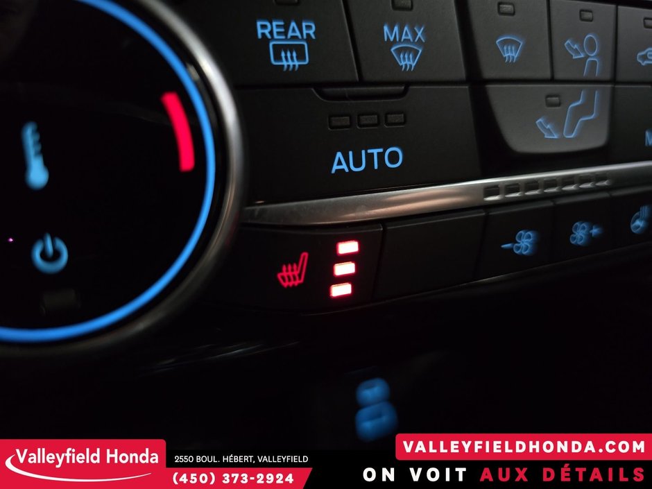 Ford Escape SEL Hybrid AWD 2022-26