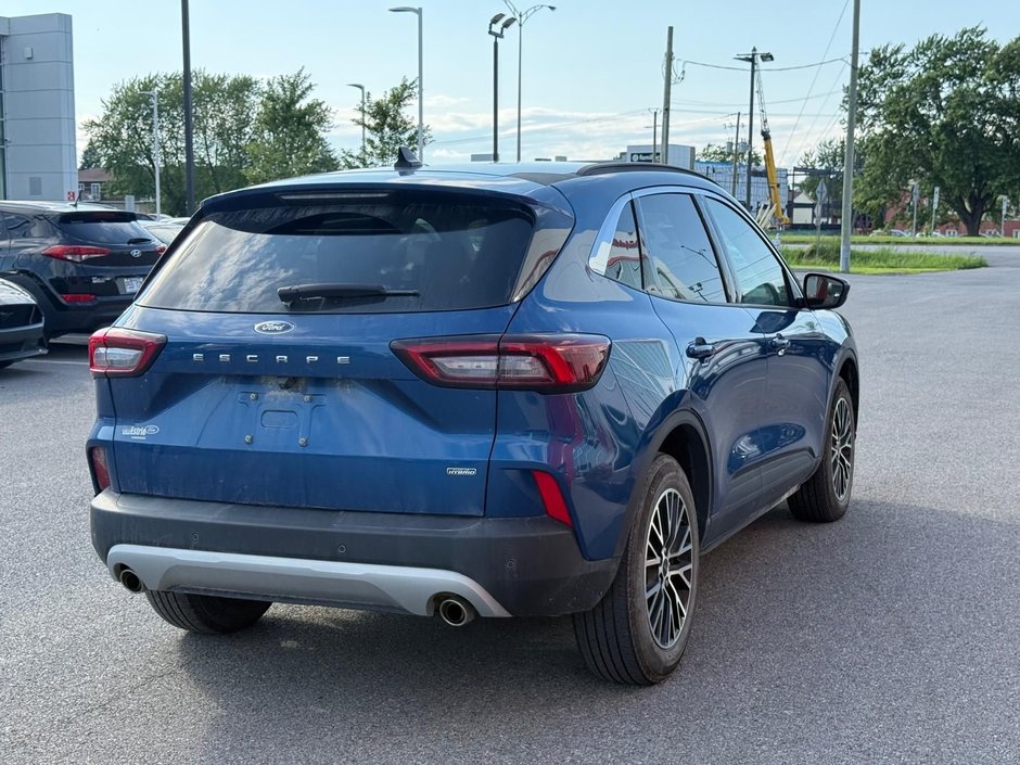 Ford Escape PHEV 2023-4