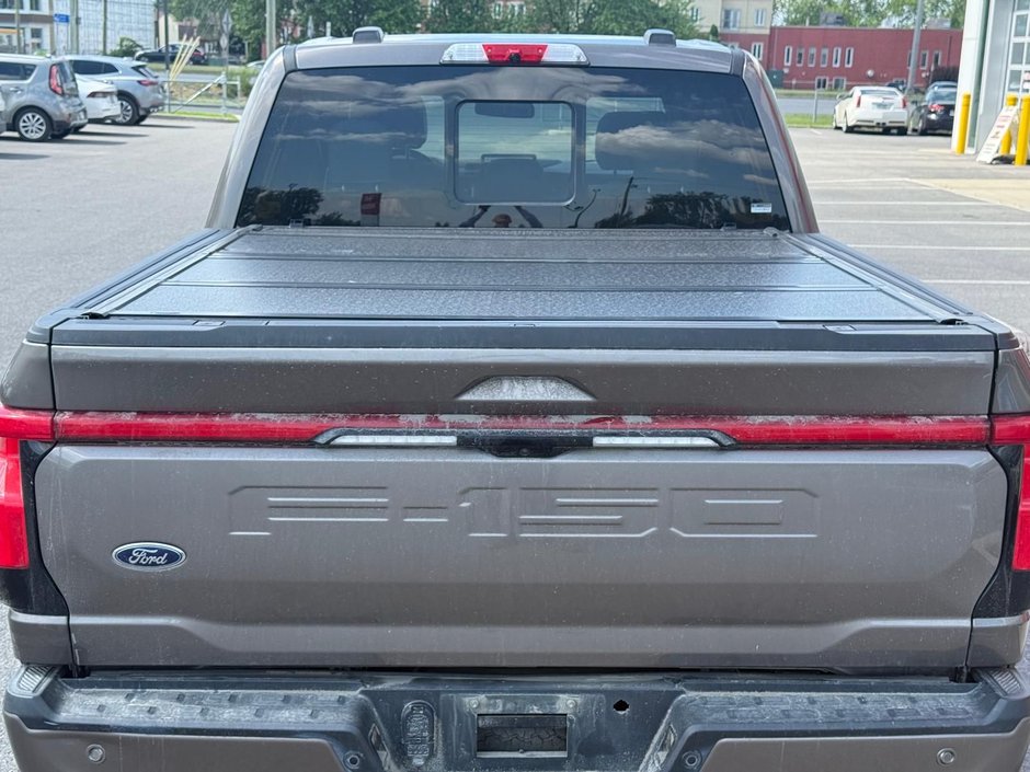2022 Ford F-150 Lightning PLATINIUM-6