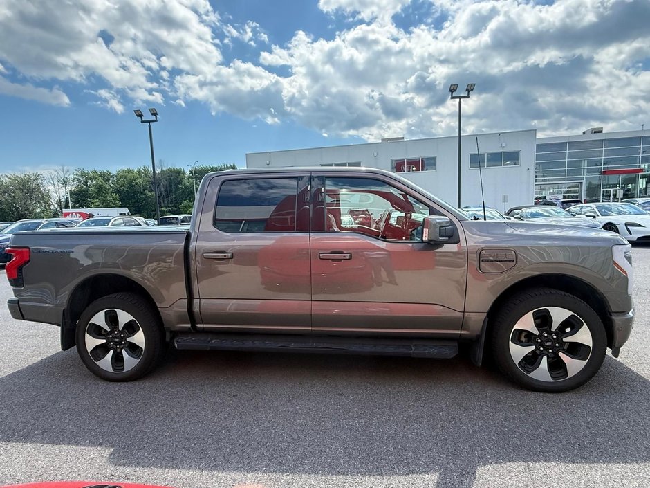 2022 Ford F-150 Lightning PLATINIUM-3