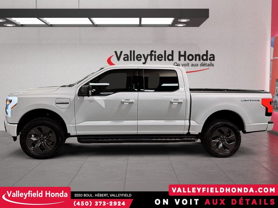 Ford F-150 Lightning XLT CREW CAB MAX TOW PACKAGE 2023-9