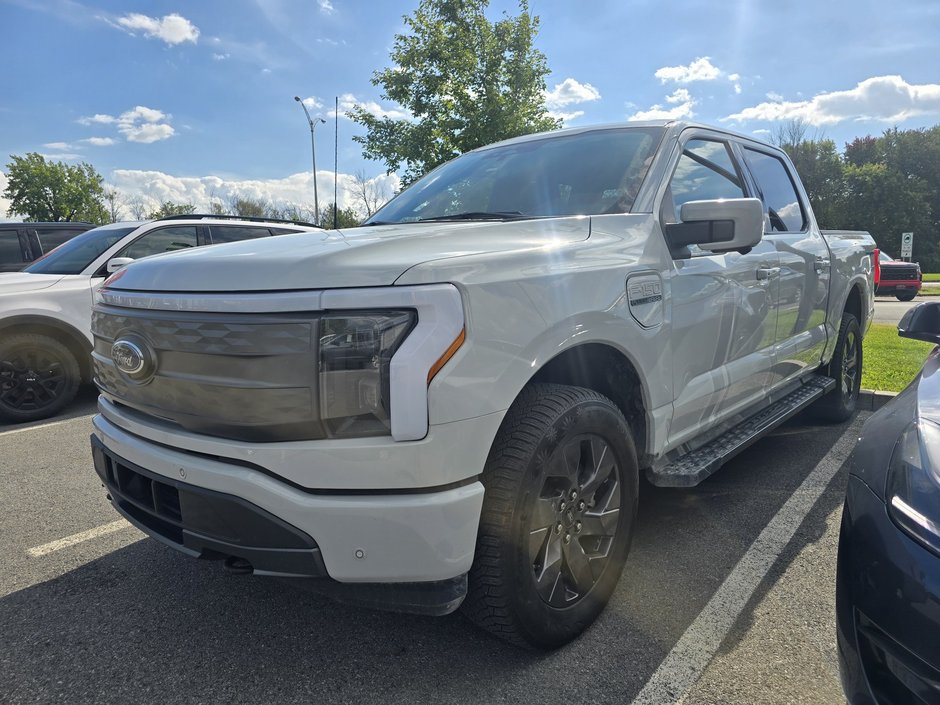 2023 Ford F-150 Lightning LARIAT-0