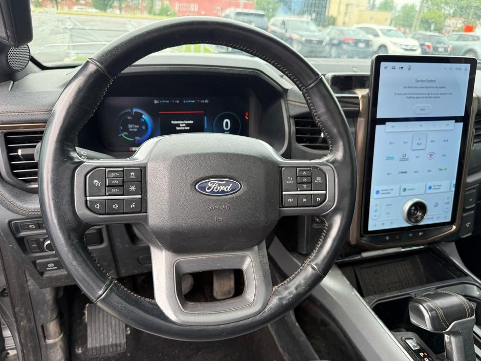 2024 Ford F-150 Lightning LARIAT-9