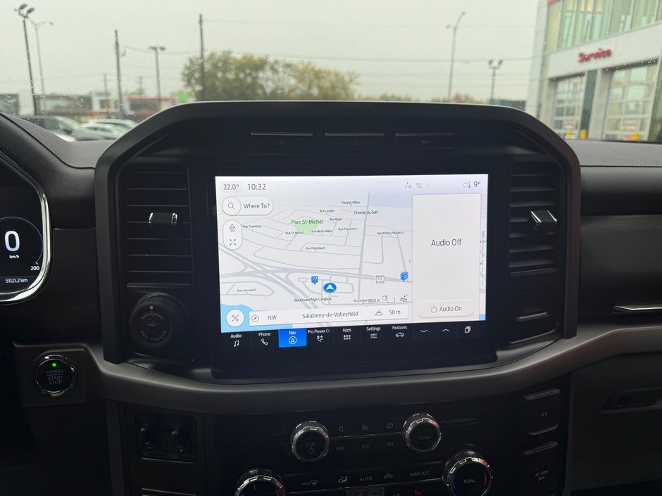 Ford F-150 Lightning XLT 2024-9