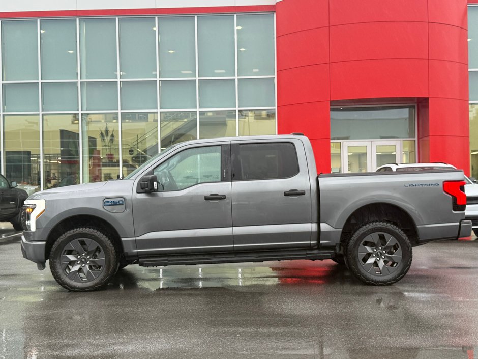 Ford F-150 Lightning XLT 2024-7