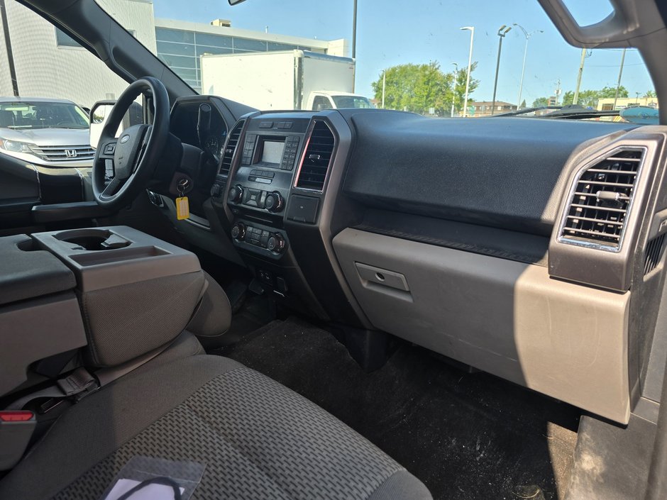 Ford F-150 XLT 4X4 6 8500LBS REMORQUAGE 2015-9