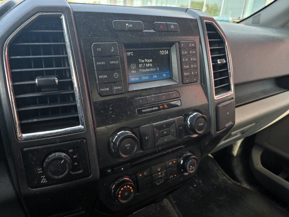 Ford F-150 XLT 4X4 6 8500LBS REMORQUAGE 2015-15
