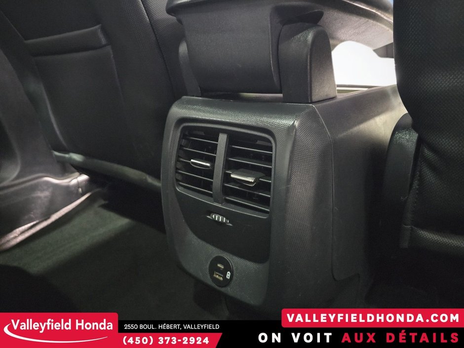 Ford Mustang Mach-E Premium 2021-13