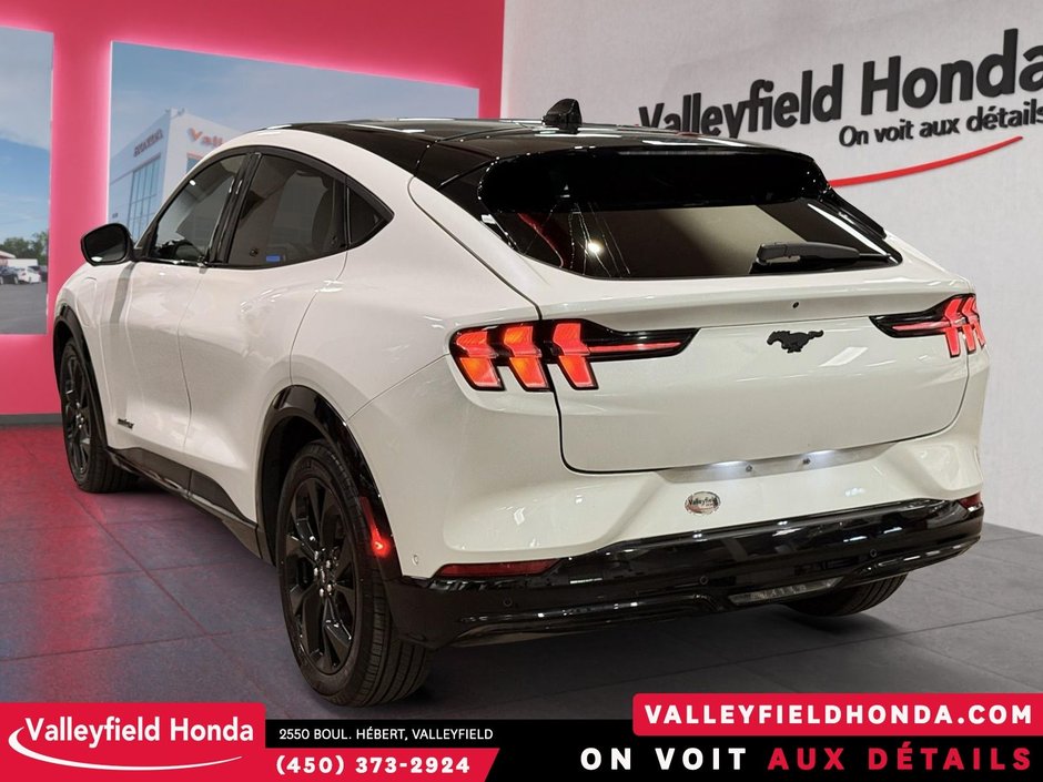 2023 Ford Mustang Mach-E Premium extended range 446km-7