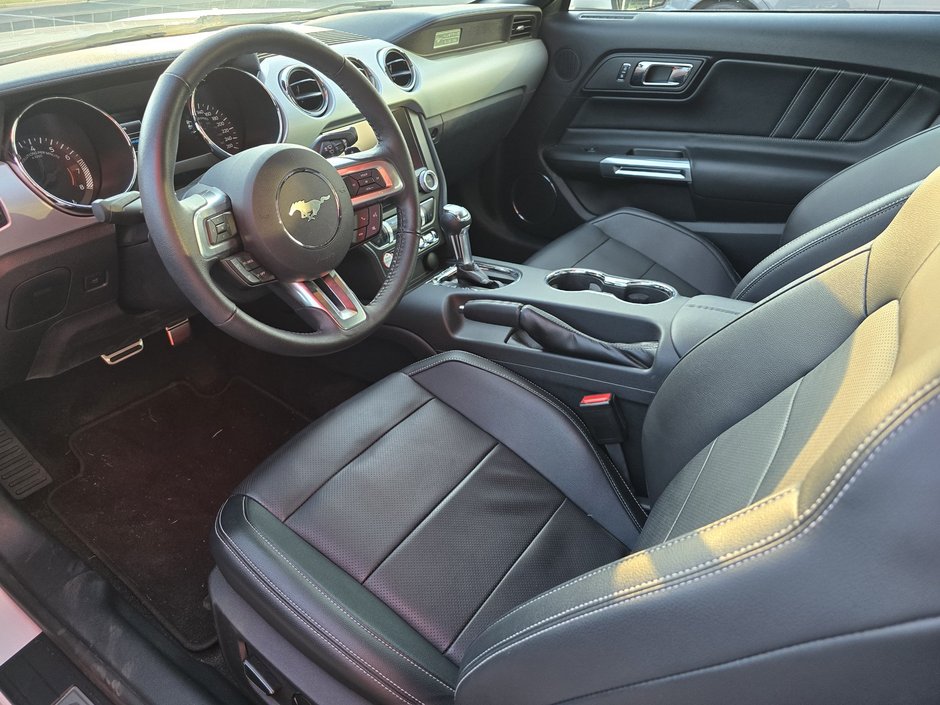 Ford Mustang GT Premium 435 HP Decapotable 2015-15
