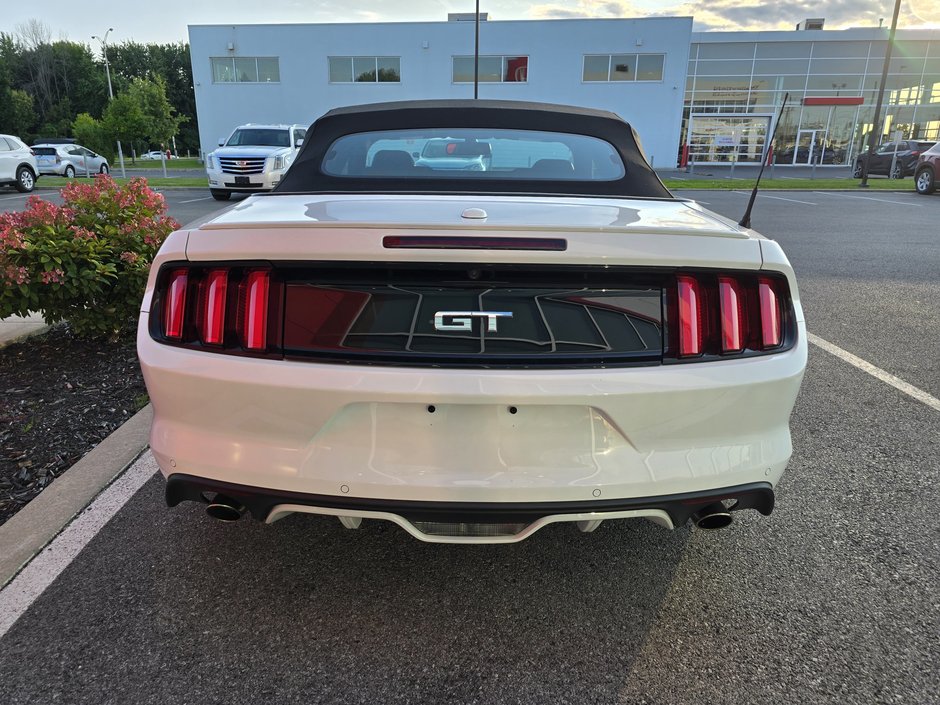 Ford Mustang GT Premium 435 HP Decapotable 2015-16
