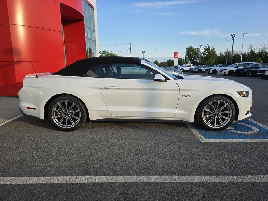 Ford Mustang GT Premium 435 HP Decapotable 2015-12